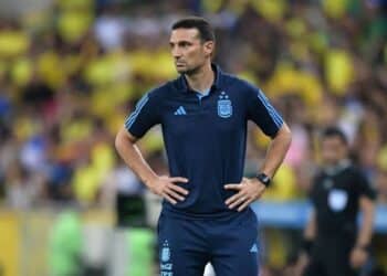 ¿Qué opina Scaloni sobre la vuelta de Paredes a Boca?