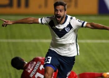 ¿Quién es Agustín Bouzat? El capitán de Vélez que brilló en Boca
