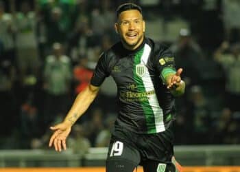 El Viaje de Andrés Chávez: De Boca a Europa en 5 Pasos